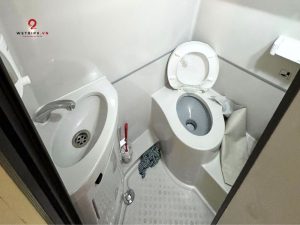 wc trên xe khách