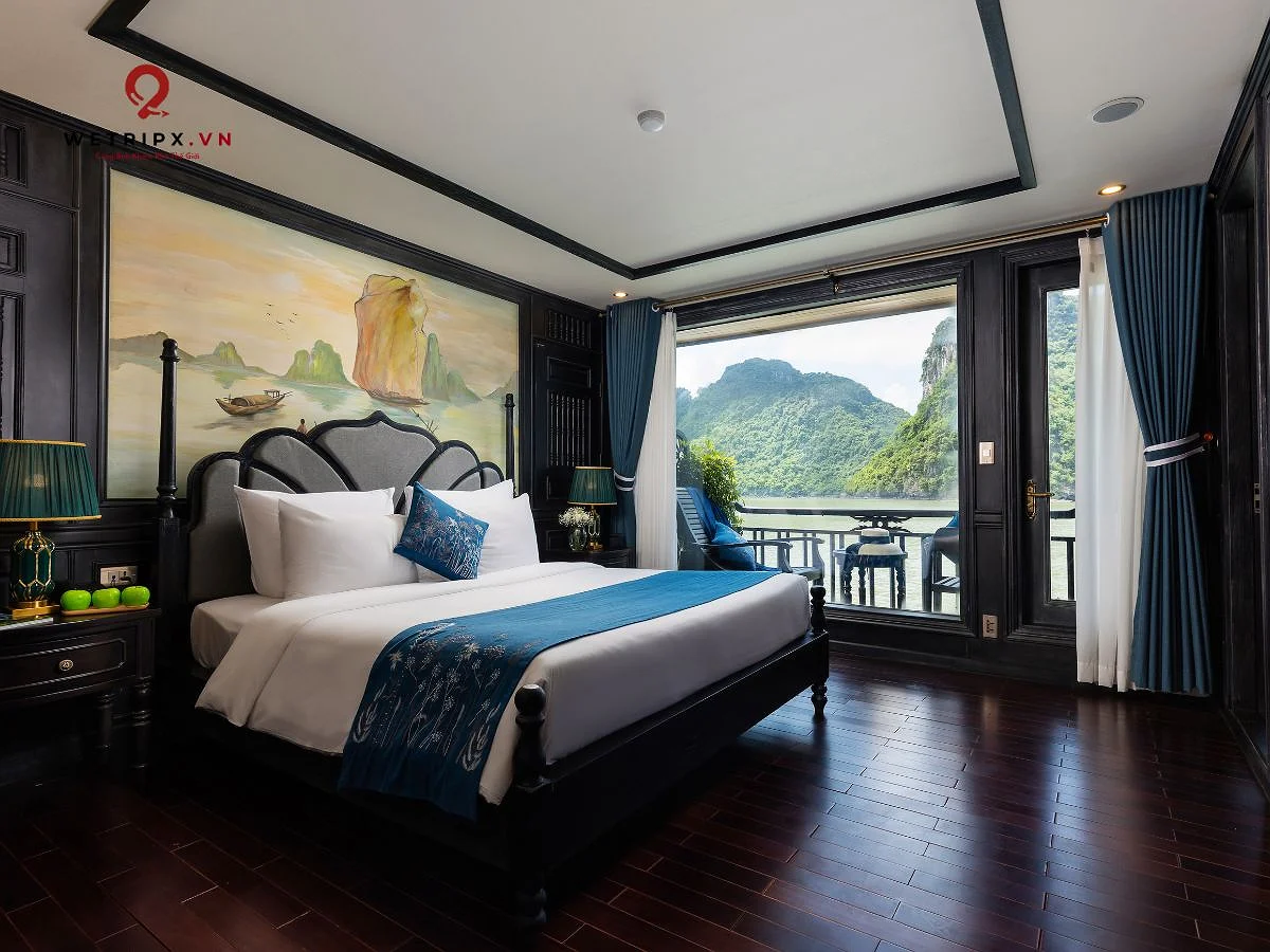 Bai Tu Long Suite