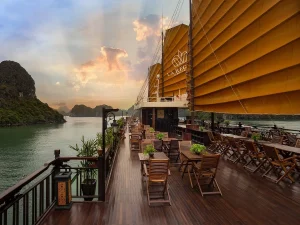 La Regina Legend Cruise - Lan Ha Bay - Image 15