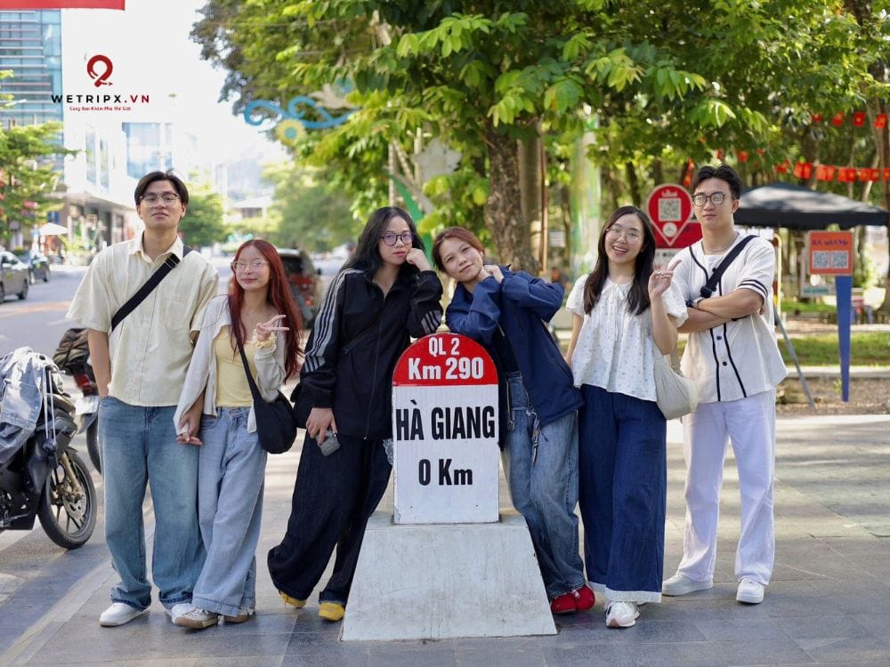 Check in cột mốc số 0