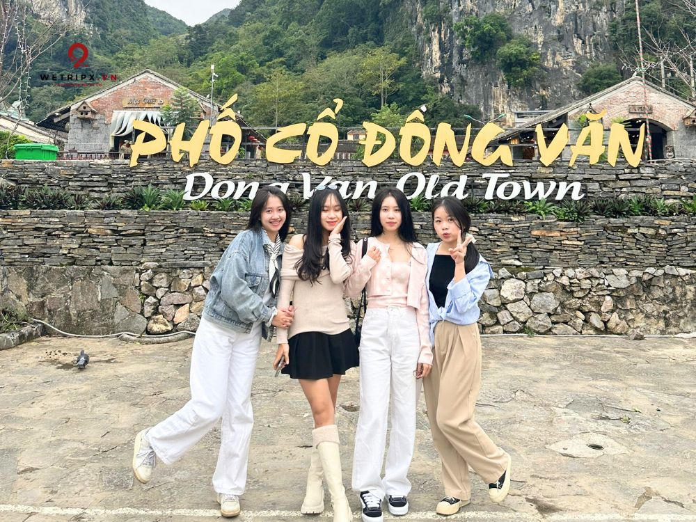 Check in với biểu tượng Phố cổ Đồng Văn