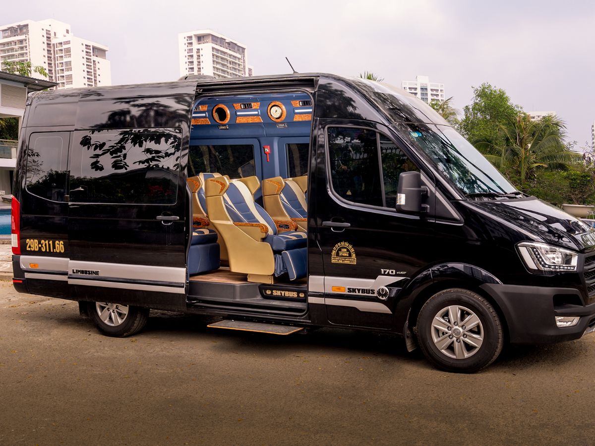 Hanoi – Ninh Binh Limousine VIP 11-Seat Service Door-to-door pick-up & drop-off, departures every hour 4 hanoi ninh binh vip limousine