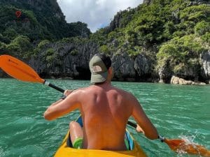 chèo kayak vịnh lan hạ