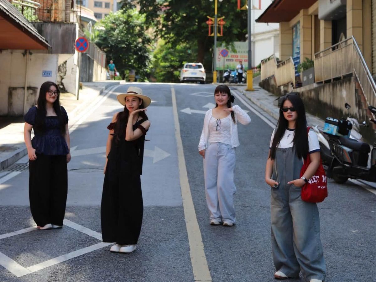 Tour Hà Khẩu 1 ngày – Vi vu Trung Quốc từ Sapa 7 Tour Hà Khẩu 1 ngày – Vi vu Trung Quốc từ Sapa - Ảnh 7