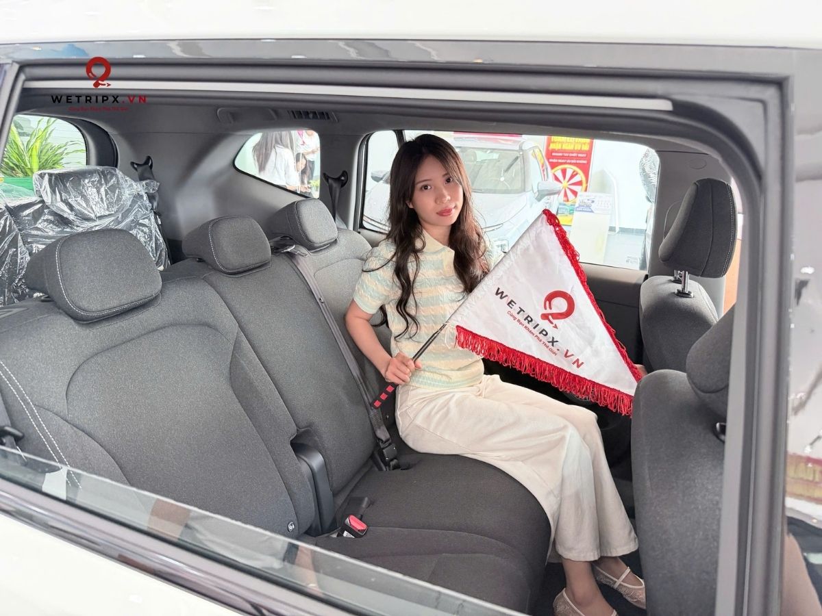 Xe Hà Nội Cát Bà Hạng Limogreen 7 chỗ + Cáp treo khứ hồi 1 Nội thất sang trọng, rộng rãi, không có mùi xăng dầu